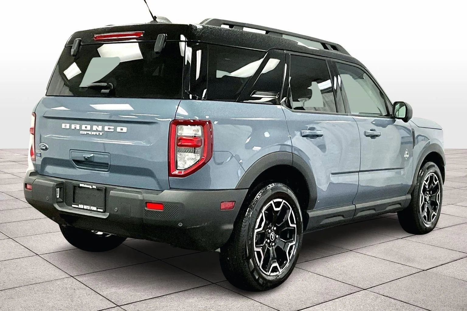 Certified 2025 Ford Bronco Sport Outer Banks w/ Outer Banks Tech Package+ image 3