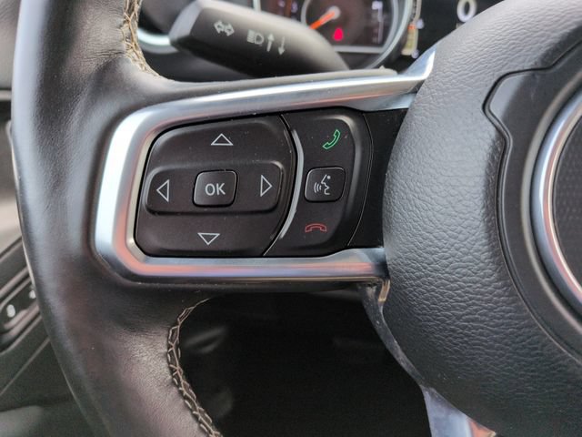 Used 2019 Jeep Wrangler Unlimited Sahara AWD/4WD image 35
