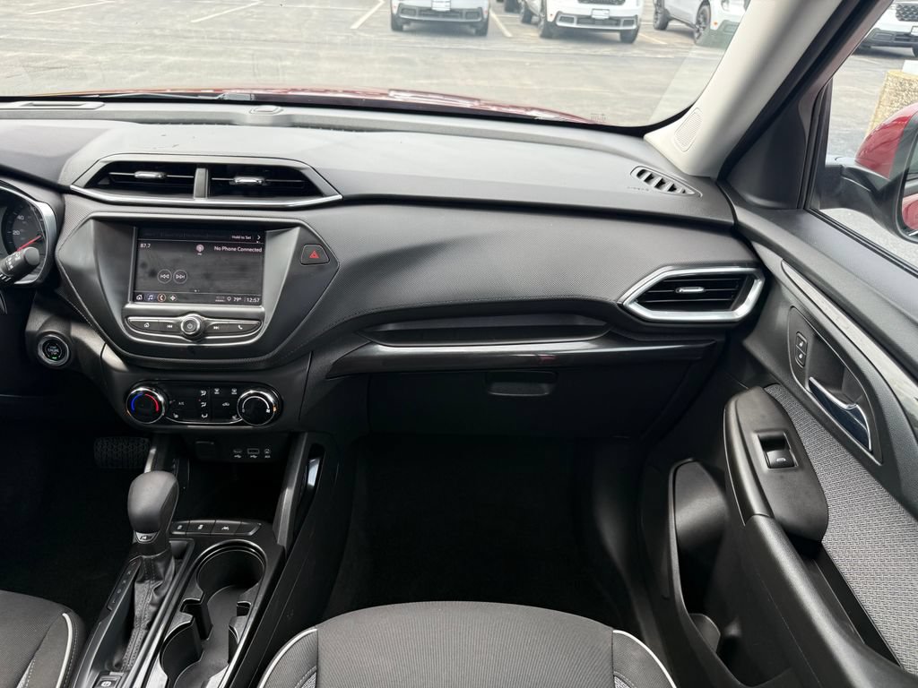 Used 2023 Chevrolet TrailBlazer LT FWD image 22