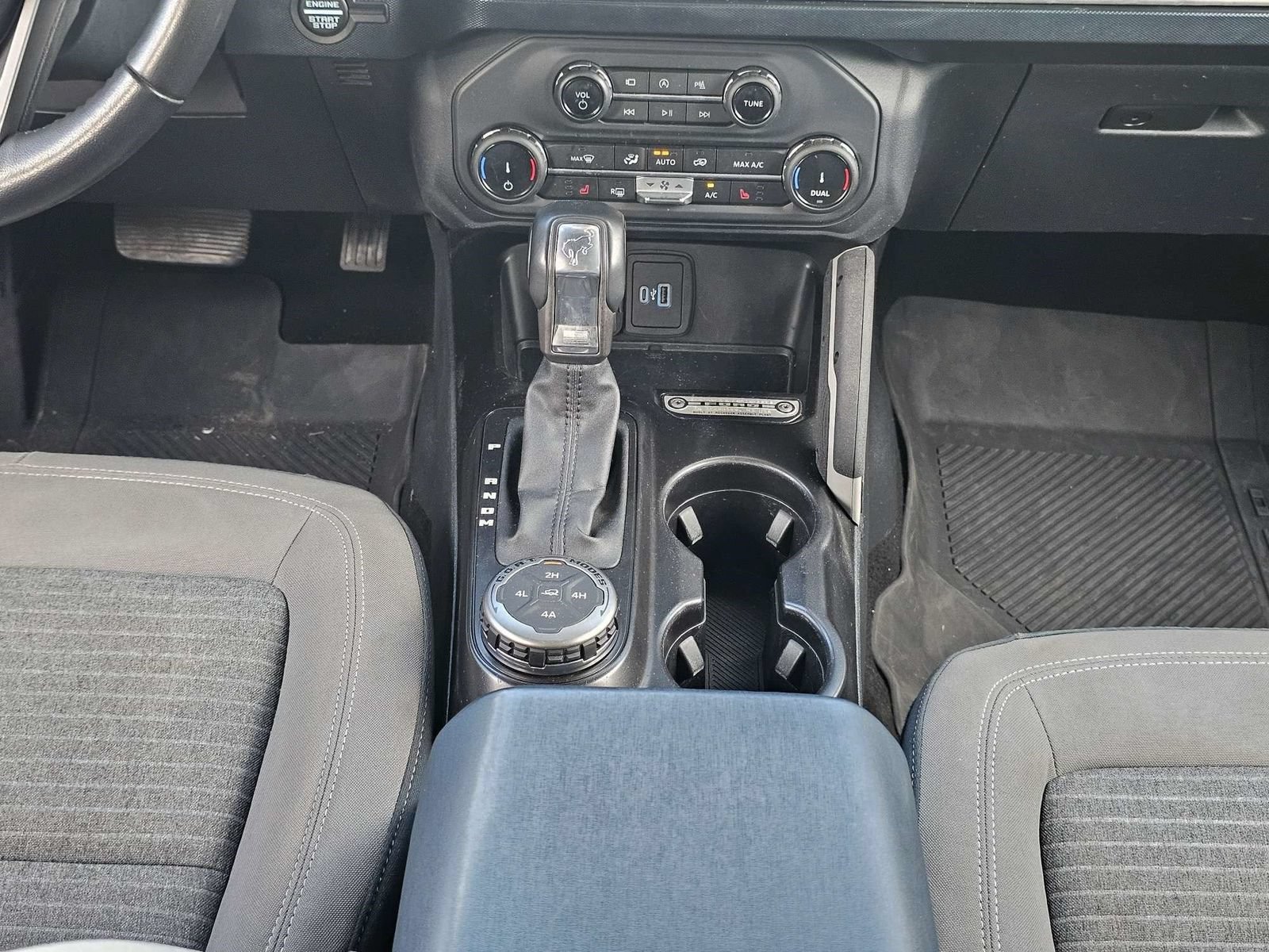 Certified 2022 Ford Bronco Outer Banks w/ Sasquatch Package AWD/4WD image 19
