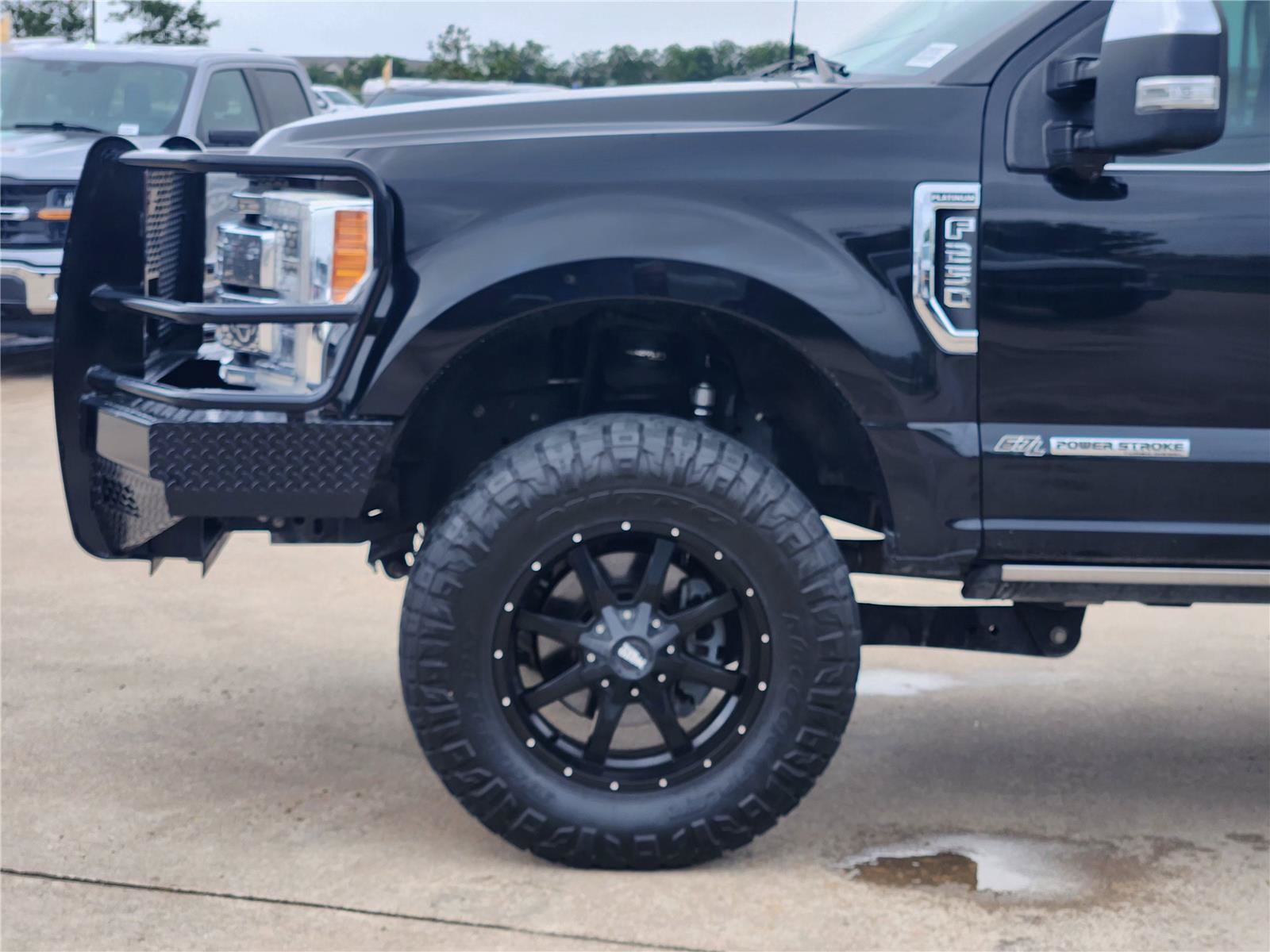 Certified 2019 Ford F250 Platinum w/ Platinum Ultimate Package AWD/4WD image 7