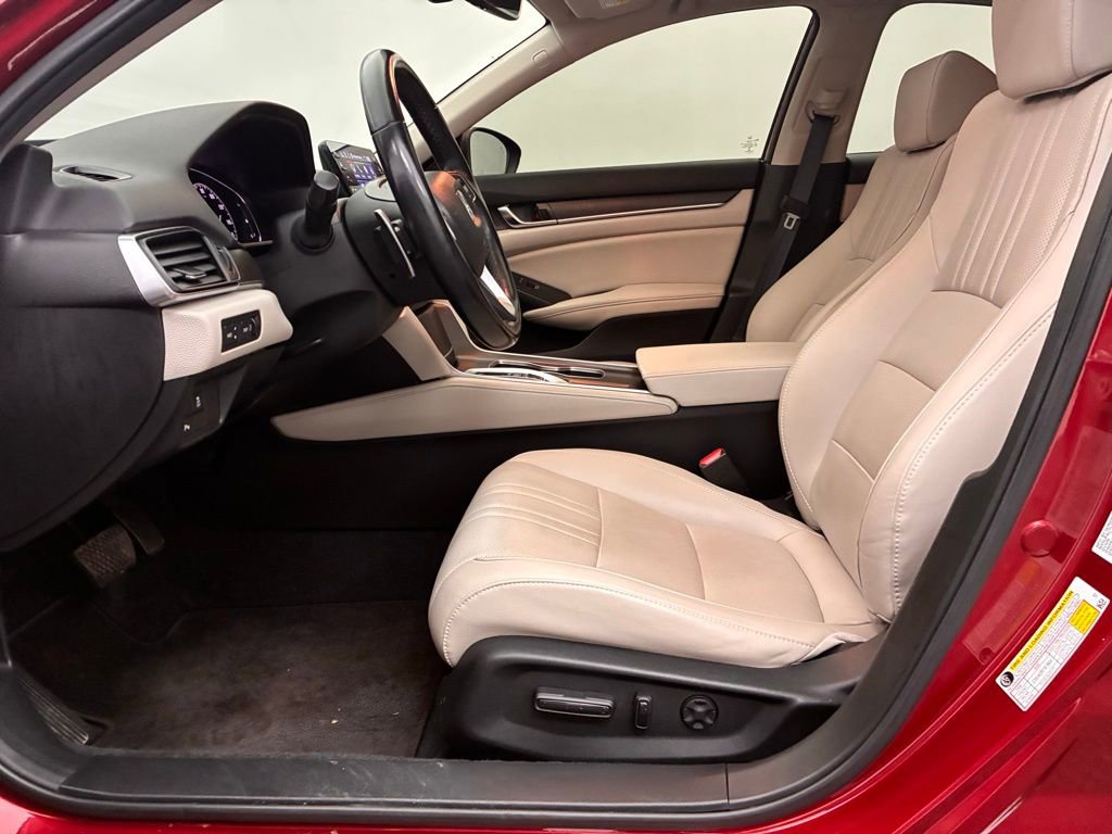 Used 2021 Honda Accord Touring image 18