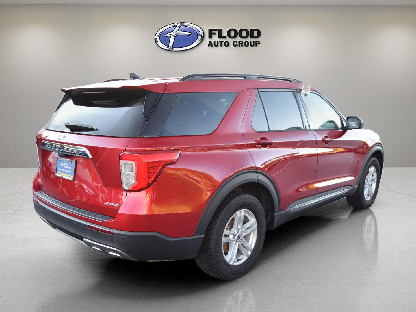 Certified 2023 Ford Explorer XLT w/ Equipment Group 202A image 4
