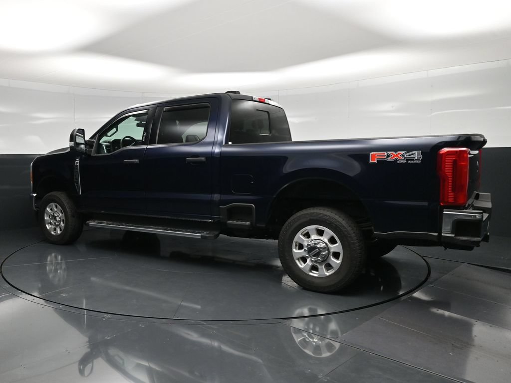 Certified 2023 Ford F250 XLT w/ FX4 Off-Road Package AWD/4WD image 9