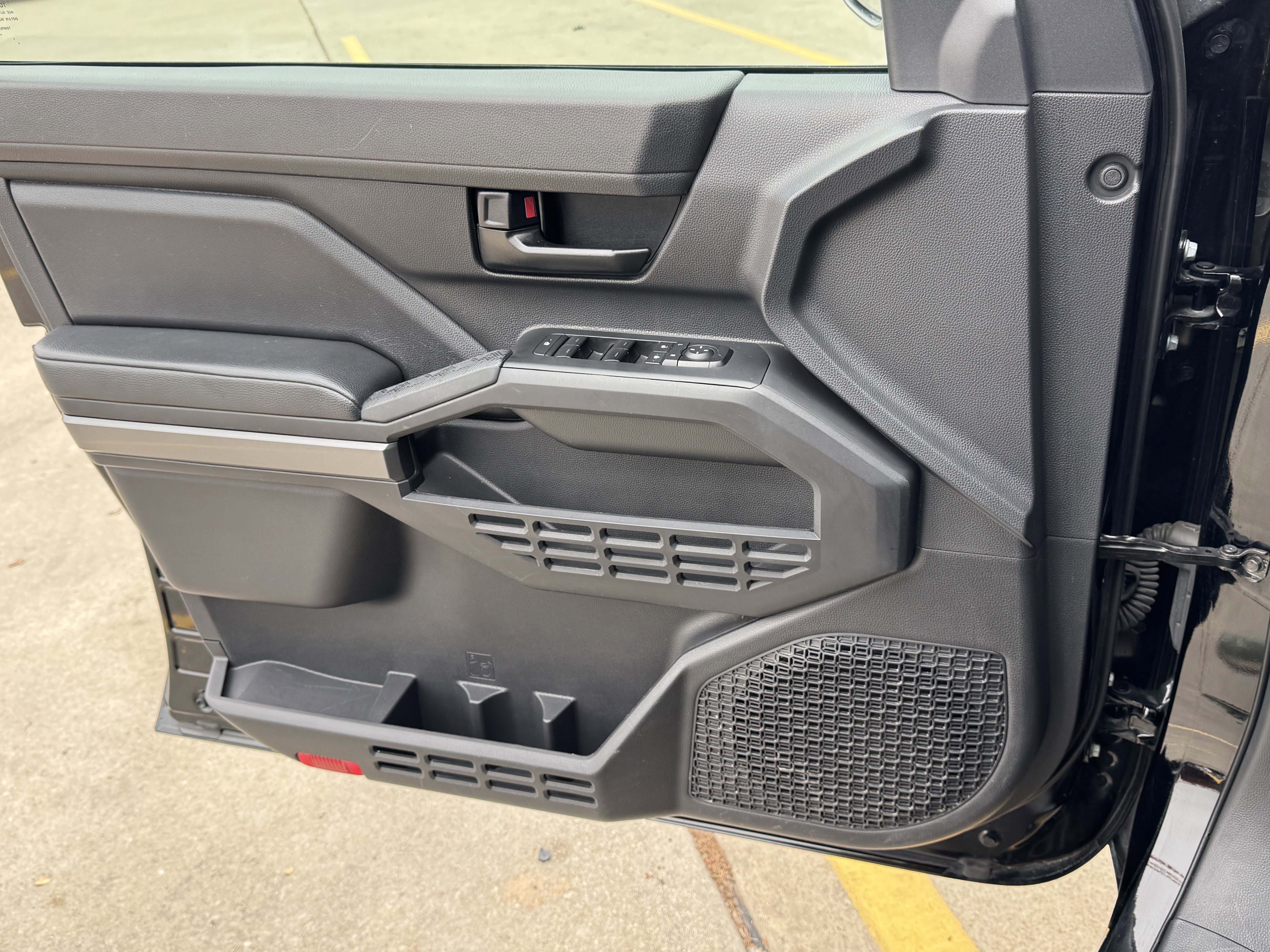 Used 2024 Toyota Tacoma SR5 image 23