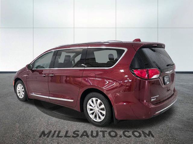 Used 2018 Chrysler Pacifica Touring-L Plus w/ Advanced Safetytec Group FWD image 4