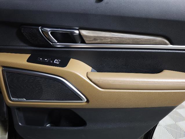 Used 2021 Kia Telluride SX w/ SX Prestige Package image 34