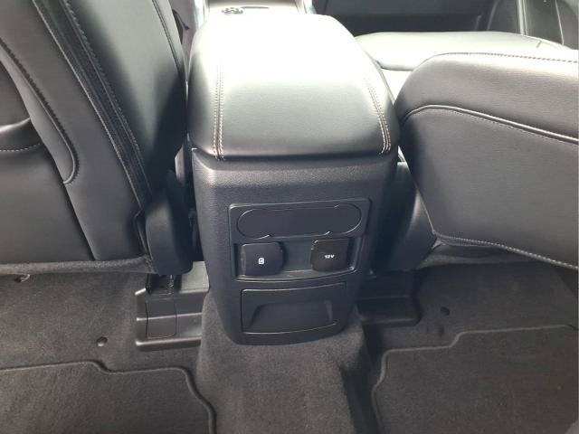 Certified 2022 Ford Explorer XLT w/ Equipment Group 202A AWD/4WD image 17