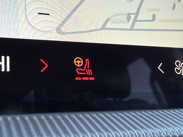 Certified 2025 Ford Explorer Active w/ Active Comfort Package image 12