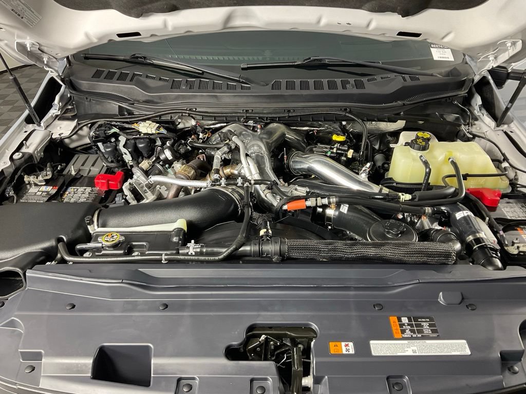 Certified 2024 Ford F350 Platinum AWD/4WD image 9