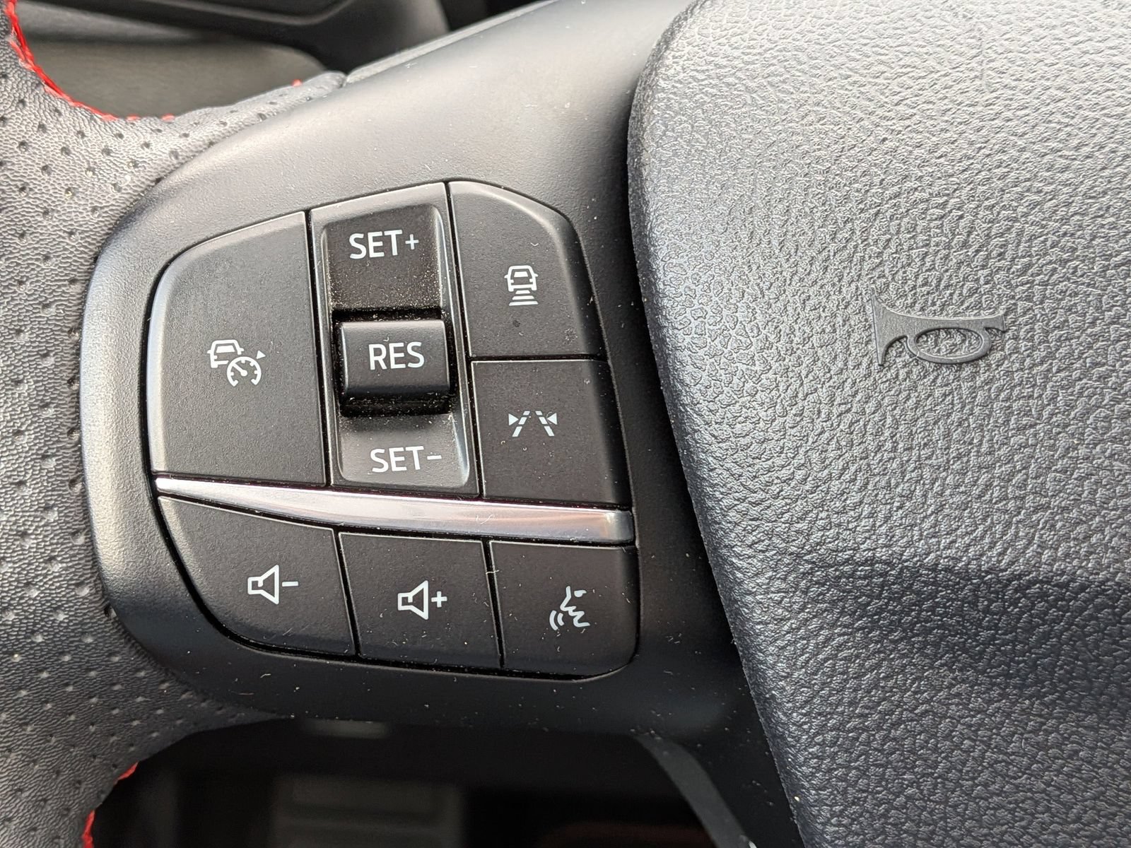 Certified 2023 Ford Escape ST-Line Select w/ Tech Pack #1 AWD/4WD image 29