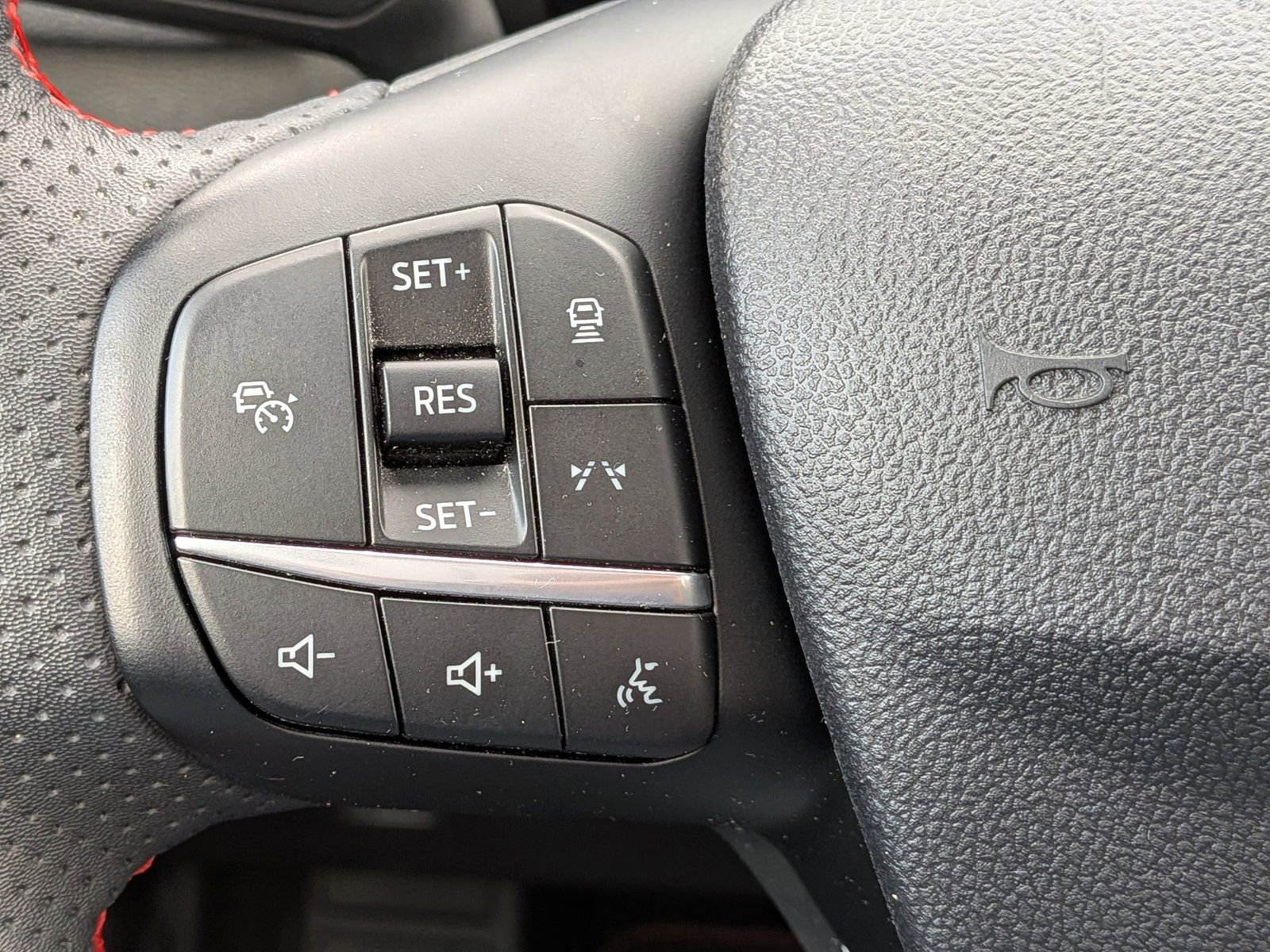 Certified 2023 Ford Escape ST-Line Select w/ Tech Pack #1 image 29