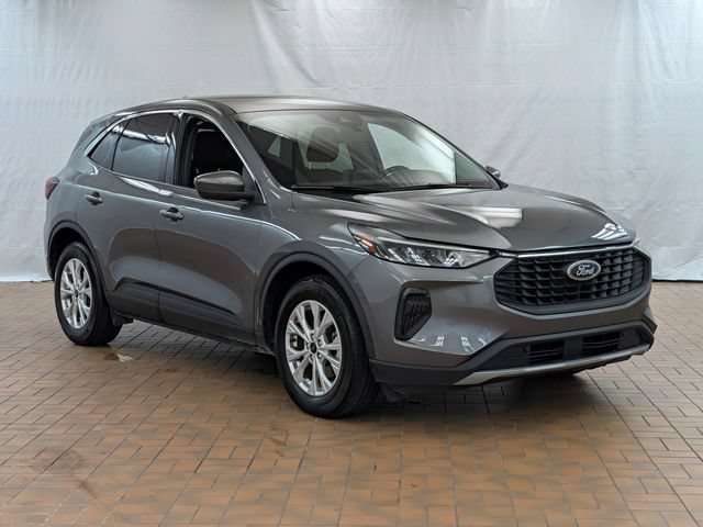 Certified 2023 Ford Escape Active FWD image 1
