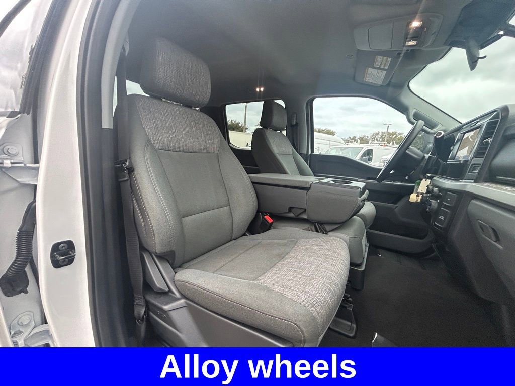 Certified 2025 Ford F250 XLT image 29
