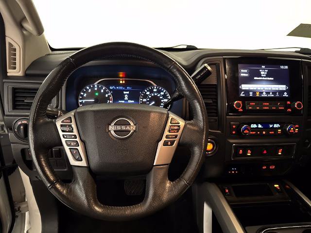Used 2023 Nissan Titan SV w/ SV Convenience Package RWD image 8
