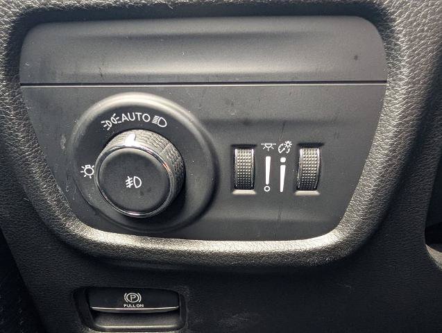 Used 2023 Jeep Grand Cherokee Limited AWD/4WD image 25