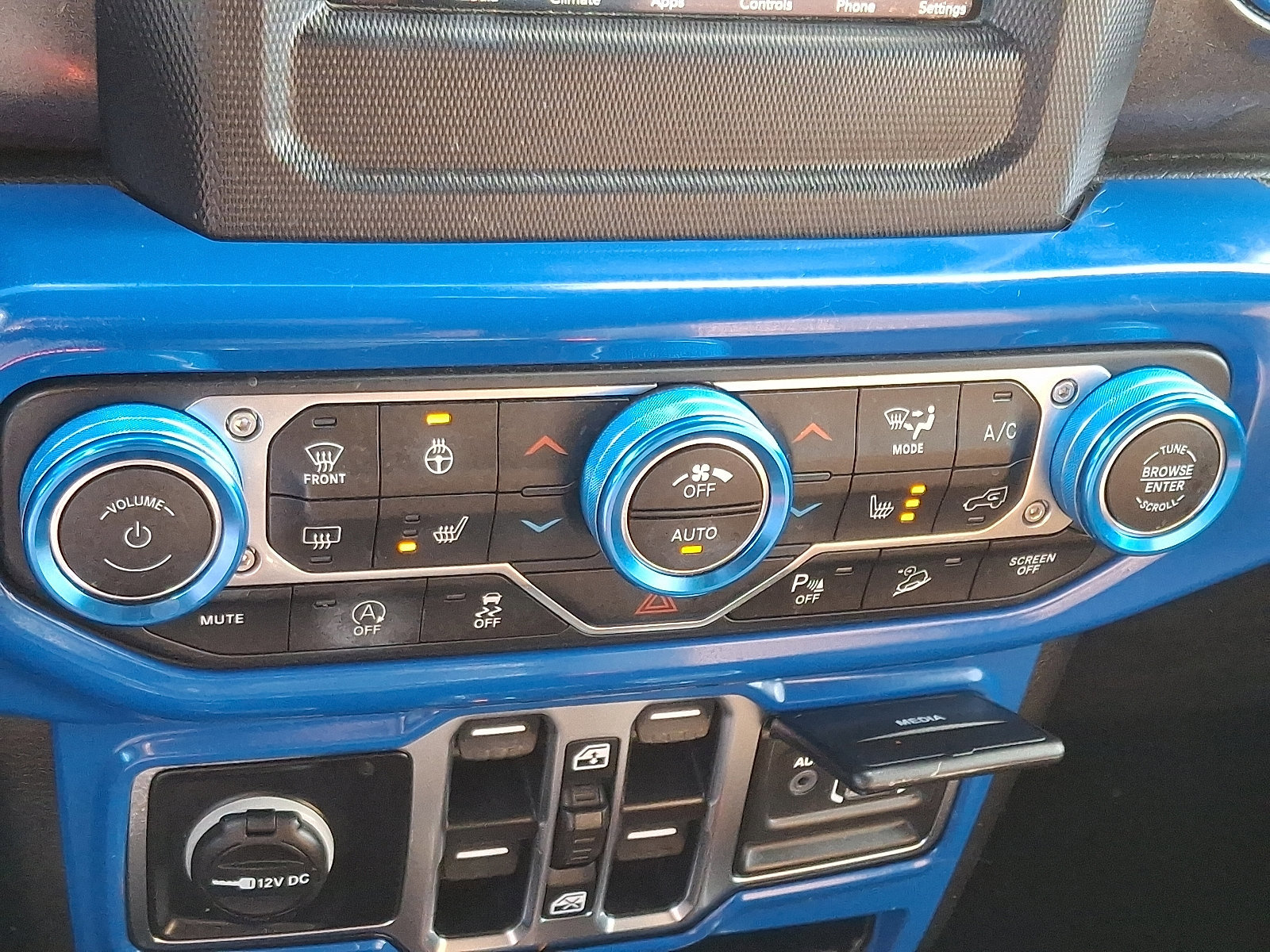 Used 2020 Jeep Wrangler Unlimited Sport image 15