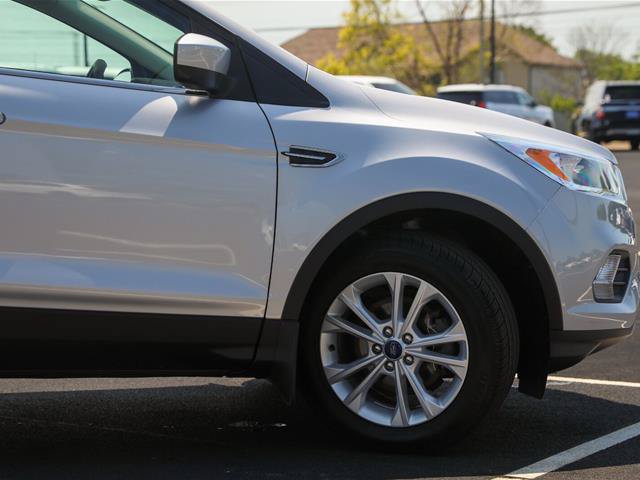 Certified 2018 Ford Escape SE w/ Ford Safe & Smart Package FWD image 5