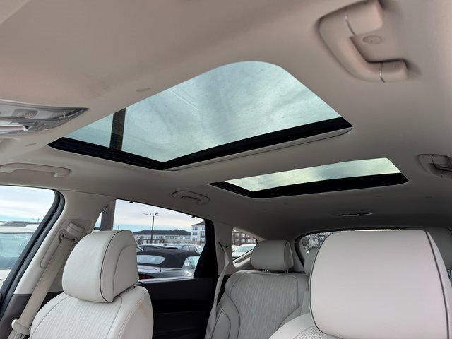 Used 2023 Genesis GV80 2.5T w/ Prestige Package image 28