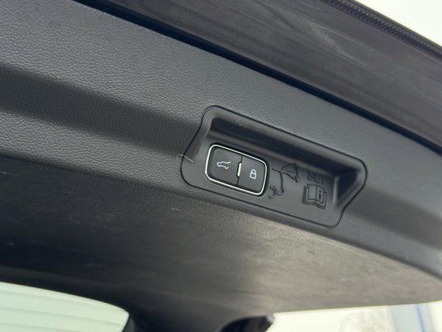 Certified 2023 Ford Explorer XLT w/ Equipment Group 202A image 41