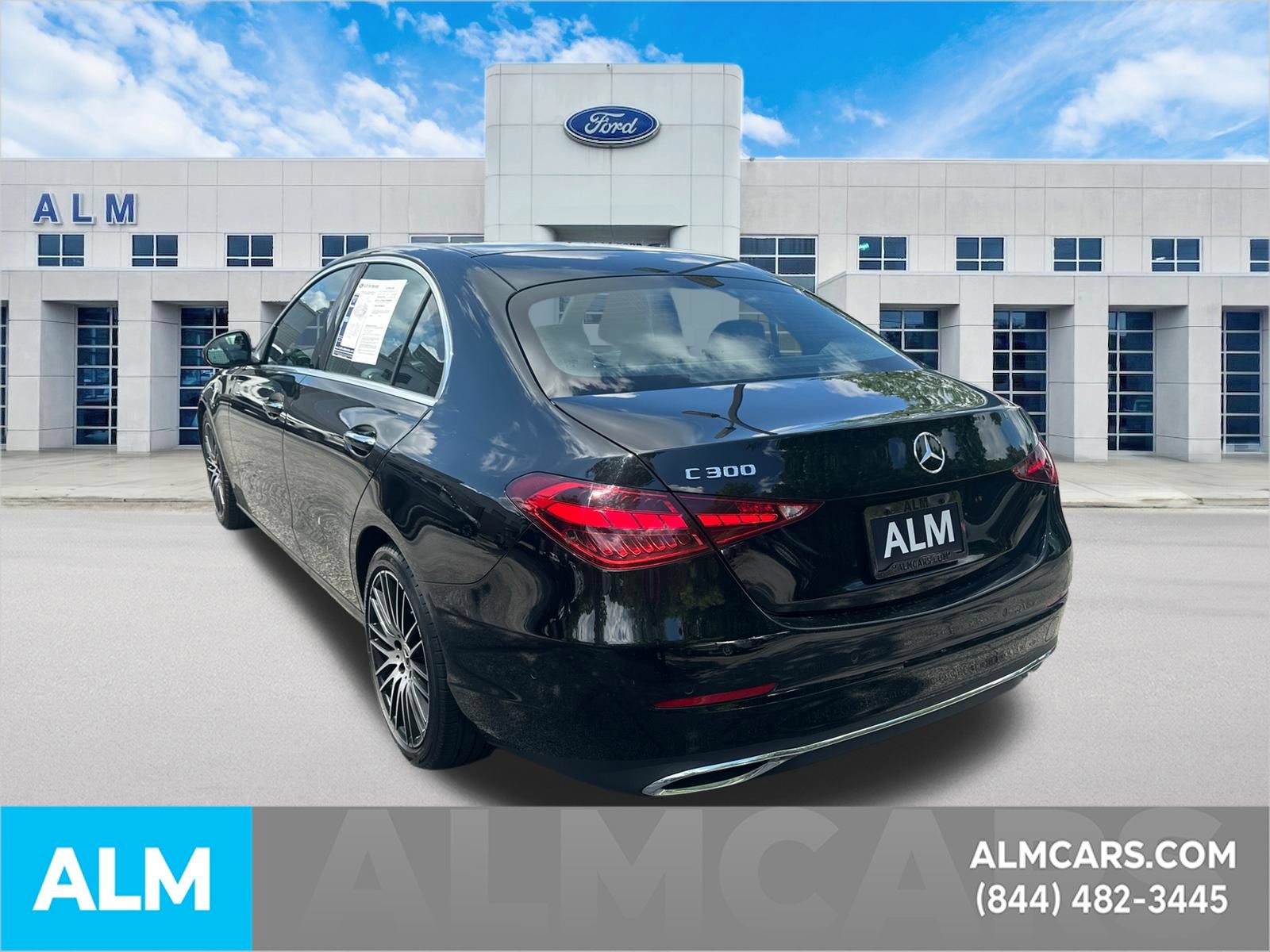 Used 2025 Mercedes-Benz C 300 Sedan image 8