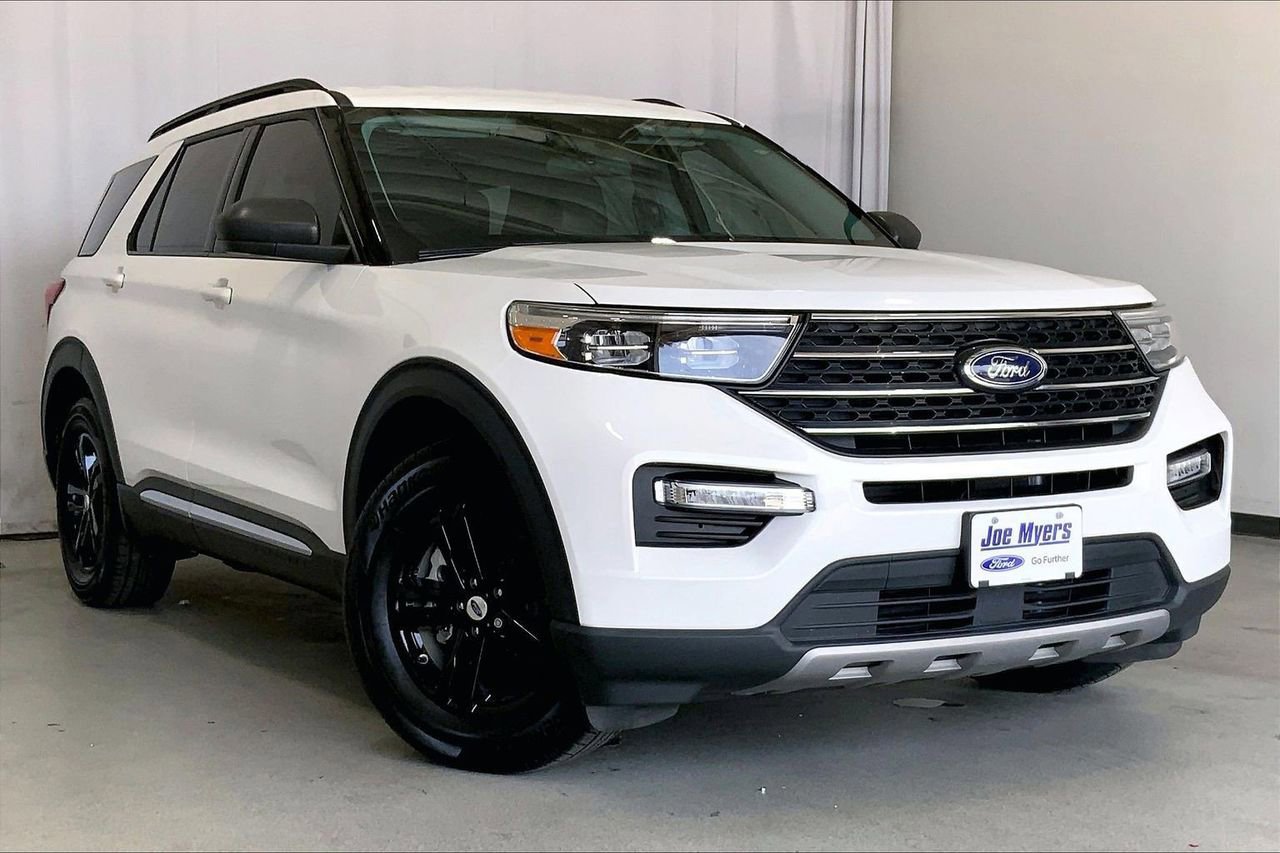 Certified 2024 Ford Explorer XLT w/ Equipment Group 202A image 6