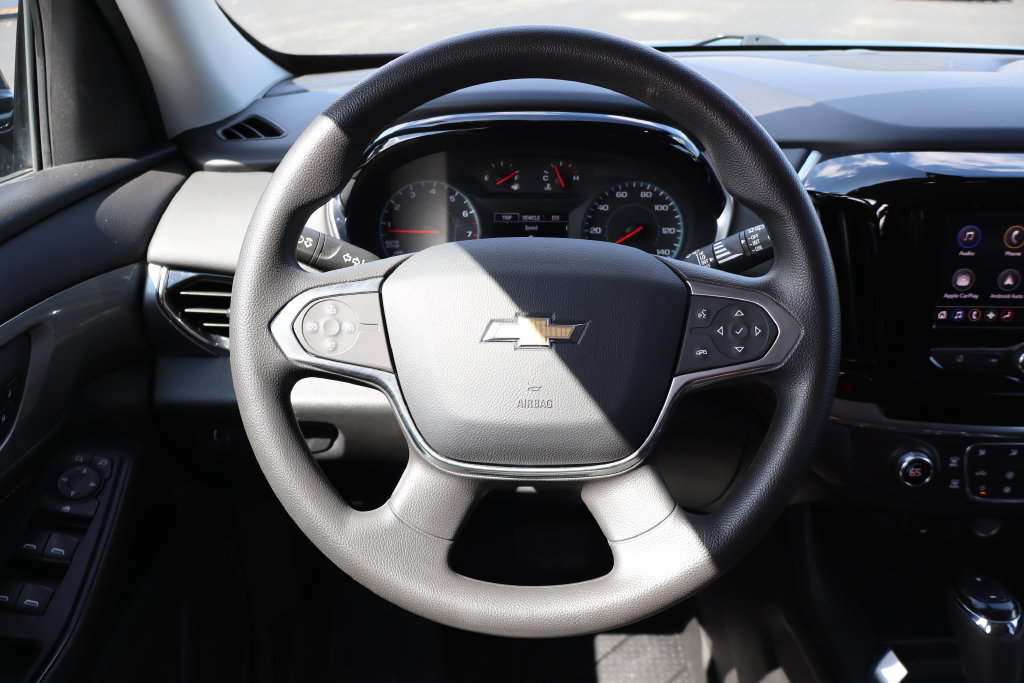 Used 2020 Chevrolet Traverse LS AWD/4WD image 23