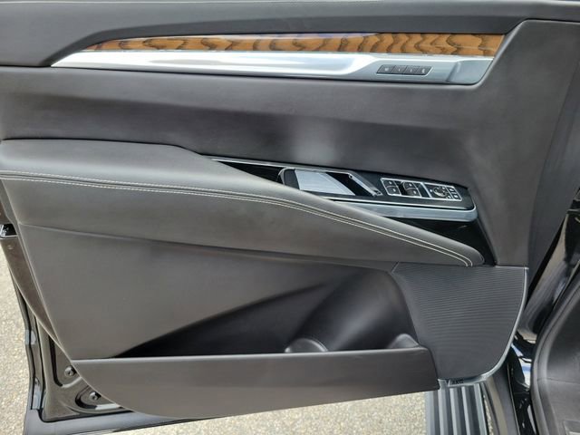 Used 2025 Cadillac Escalade Sport Platinum image 18