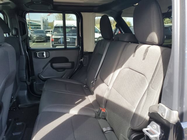 Used 2023 Jeep Wrangler Unlimited w/ Cold Weather Group AWD/4WD image 25