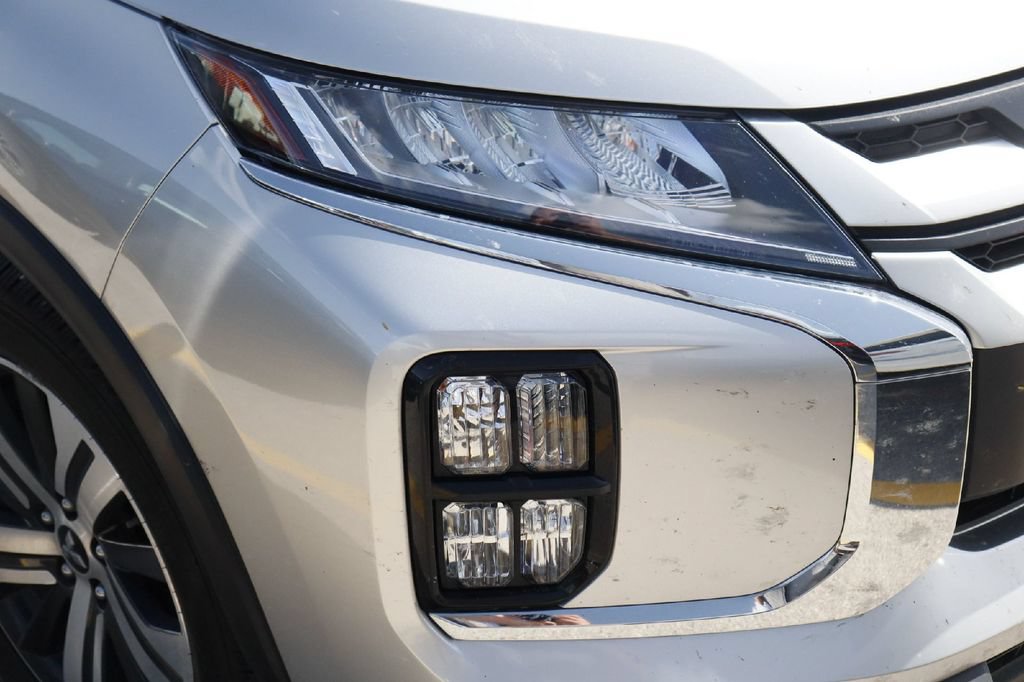 Used 2024 Mitsubishi Outlander Sport AWD image 2