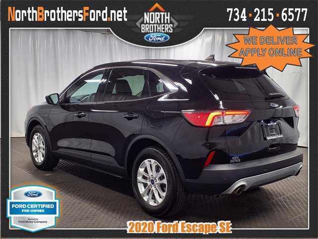 Certified 2020 Ford Escape SE image 2