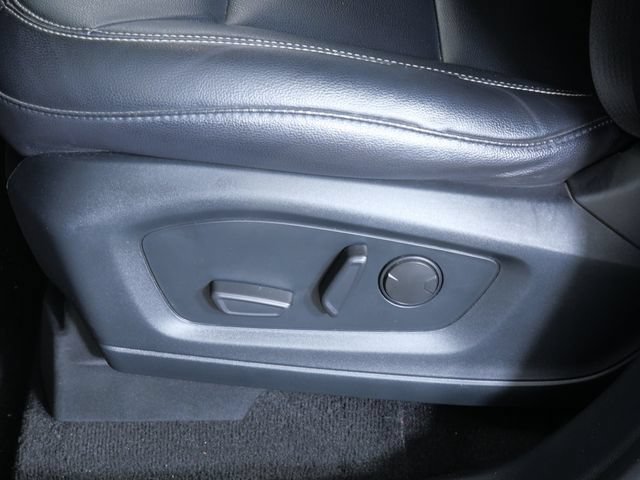 Certified 2020 Ford Explorer XLT w/ Equipment Group 202A AWD/4WD image 19