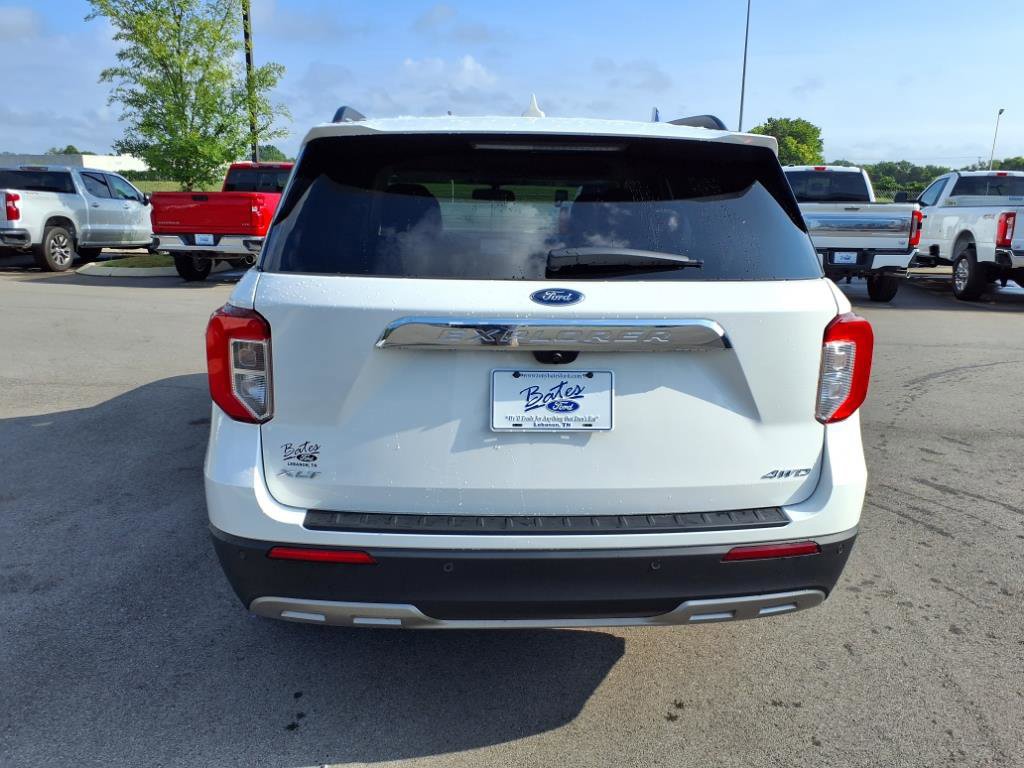 Certified 2022 Ford Explorer XLT w/ Equipment Group 202A image 4