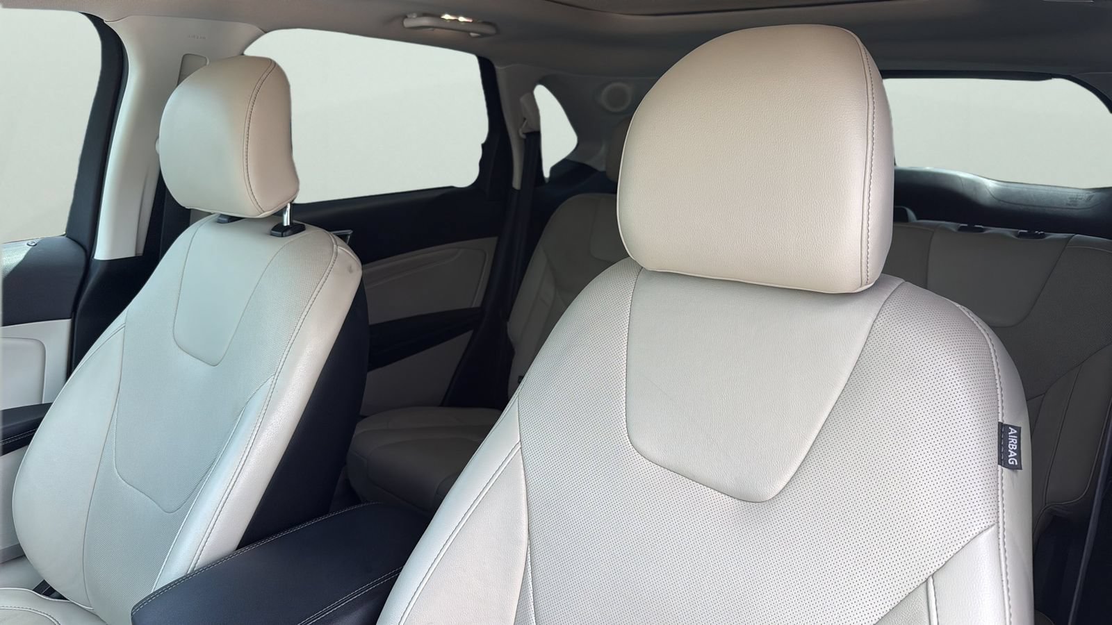 Certified 2018 Ford Edge Titanium w/ Equipment Group 301A FWD image 8