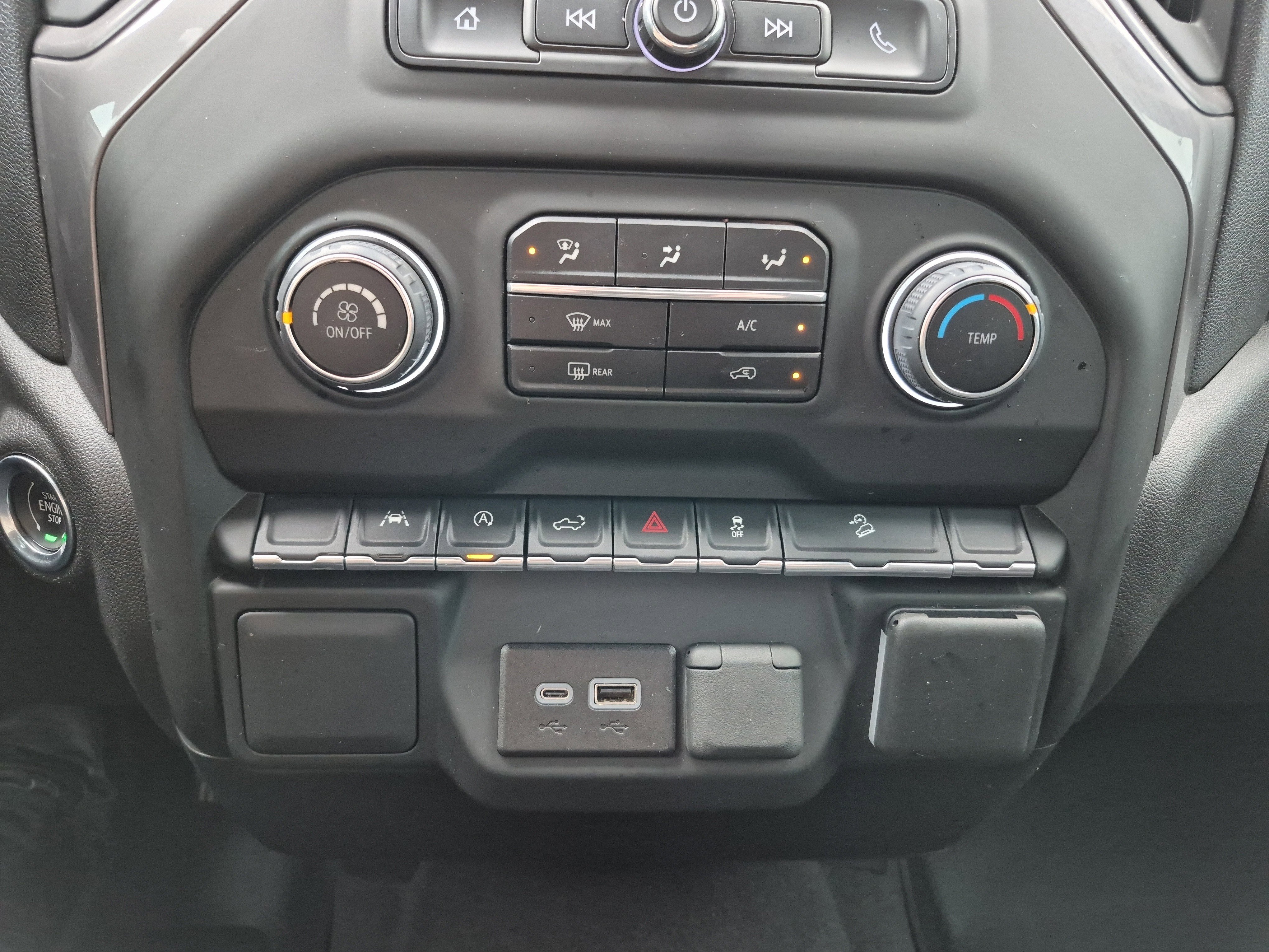 Used 2024 Chevrolet Silverado 1500 Custom Trail Boss w/ LPO, Dark Essentials Package image 30