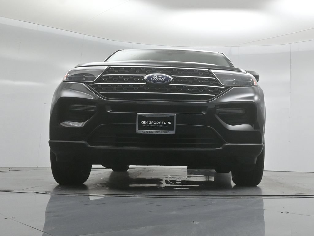 Certified 2024 Ford Explorer XLT RWD image 39
