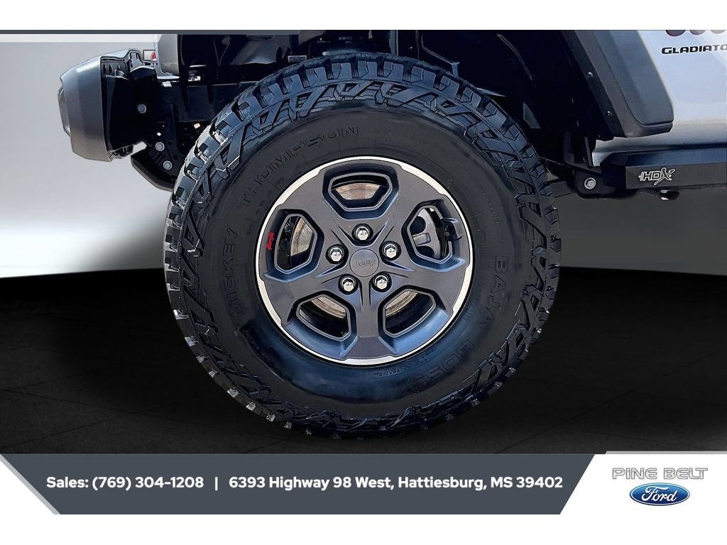 Used 2023 Jeep Gladiator Rubicon w/ LED Lighting Group AWD/4WD image 7