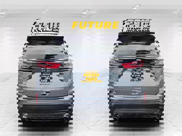 Certified 2024 Ford Edge Titanium image 5