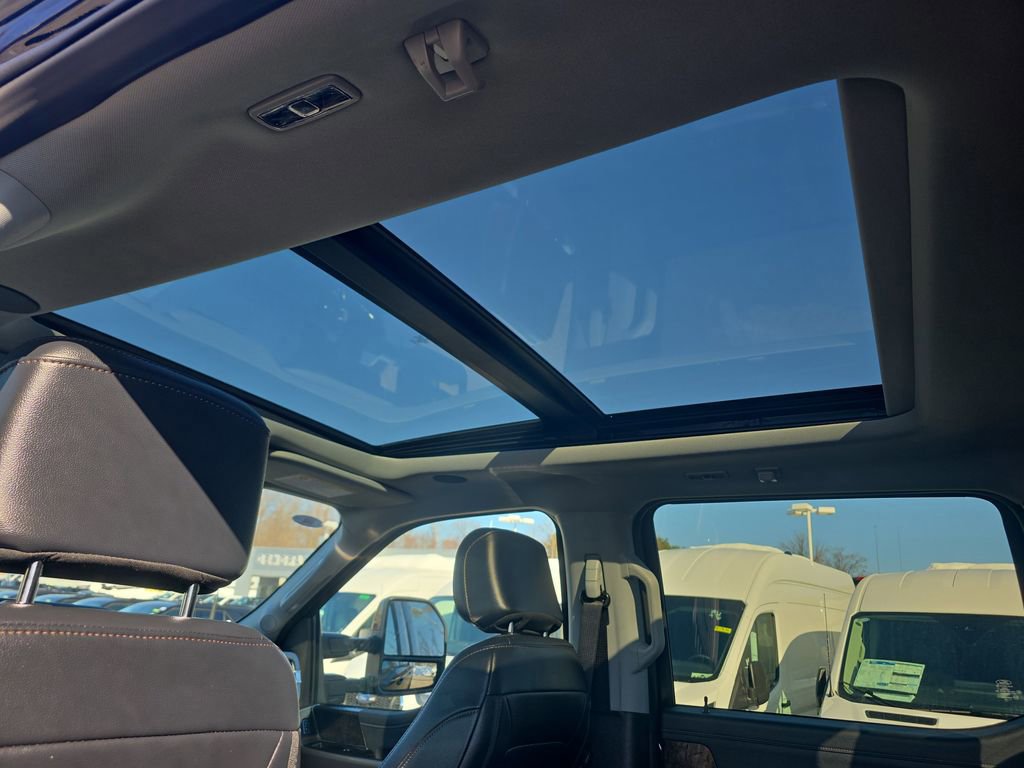 Certified 2025 Ford F250 Lariat w/ Lariat Ultimate Package image 27