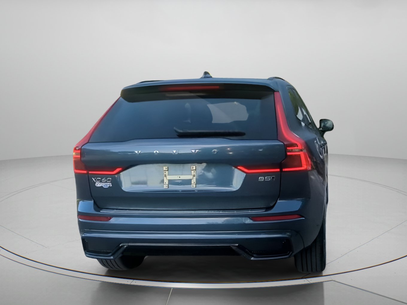 Used 2026 Volvo XC60 B5 Plus AWD/4WD image 25