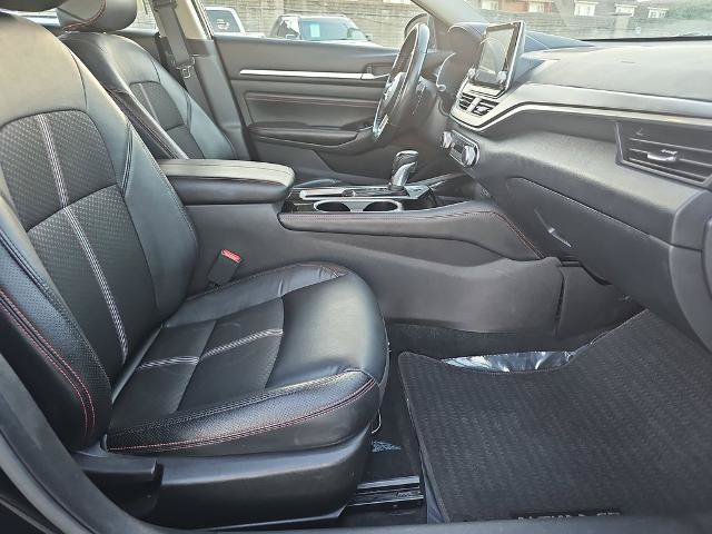 Used 2023 Nissan Altima 2.5 SR FWD image 10