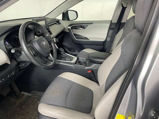 Used 2021 Toyota RAV4 XLE w/ Convenience Package AWD/4WD image 2