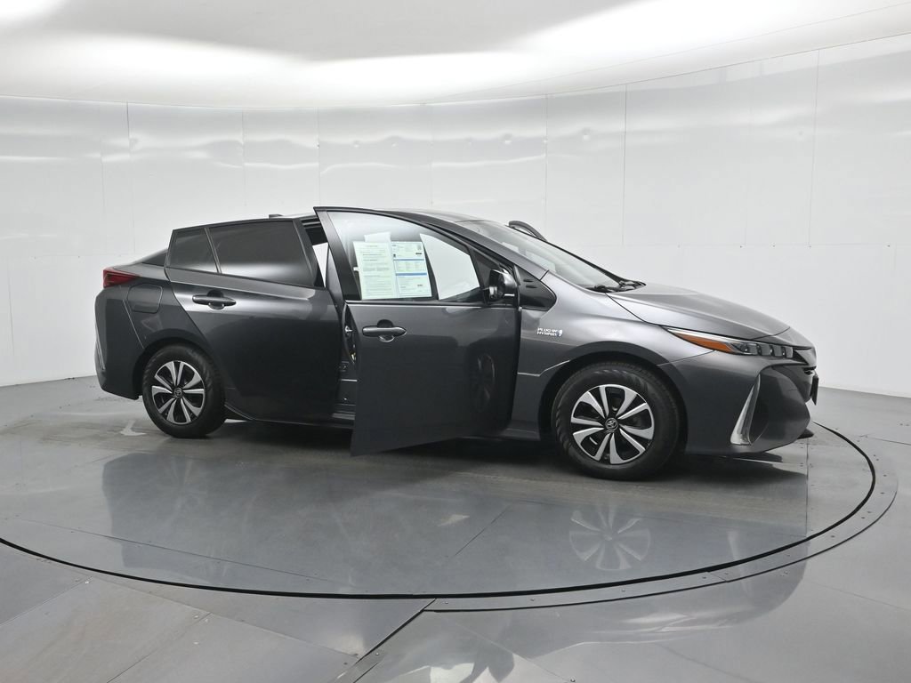Used 2018 Toyota Prius Prime Plus image 47
