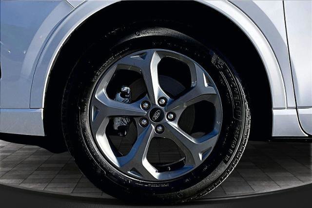 Certified 2023 Ford Escape ST-Line Select image 16