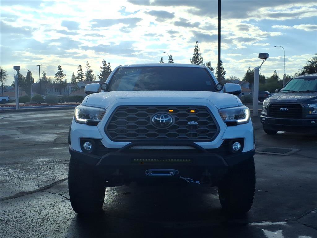 Used 2022 Toyota Tacoma TRD Off-Road image 8