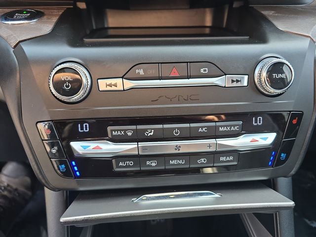 Certified 2020 Ford Explorer Platinum AWD/4WD image 19