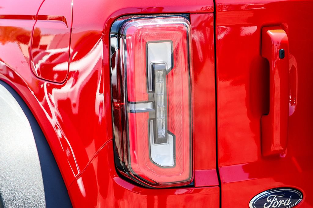 Certified 2021 Ford Bronco Wildtrak AWD/4WD image 11