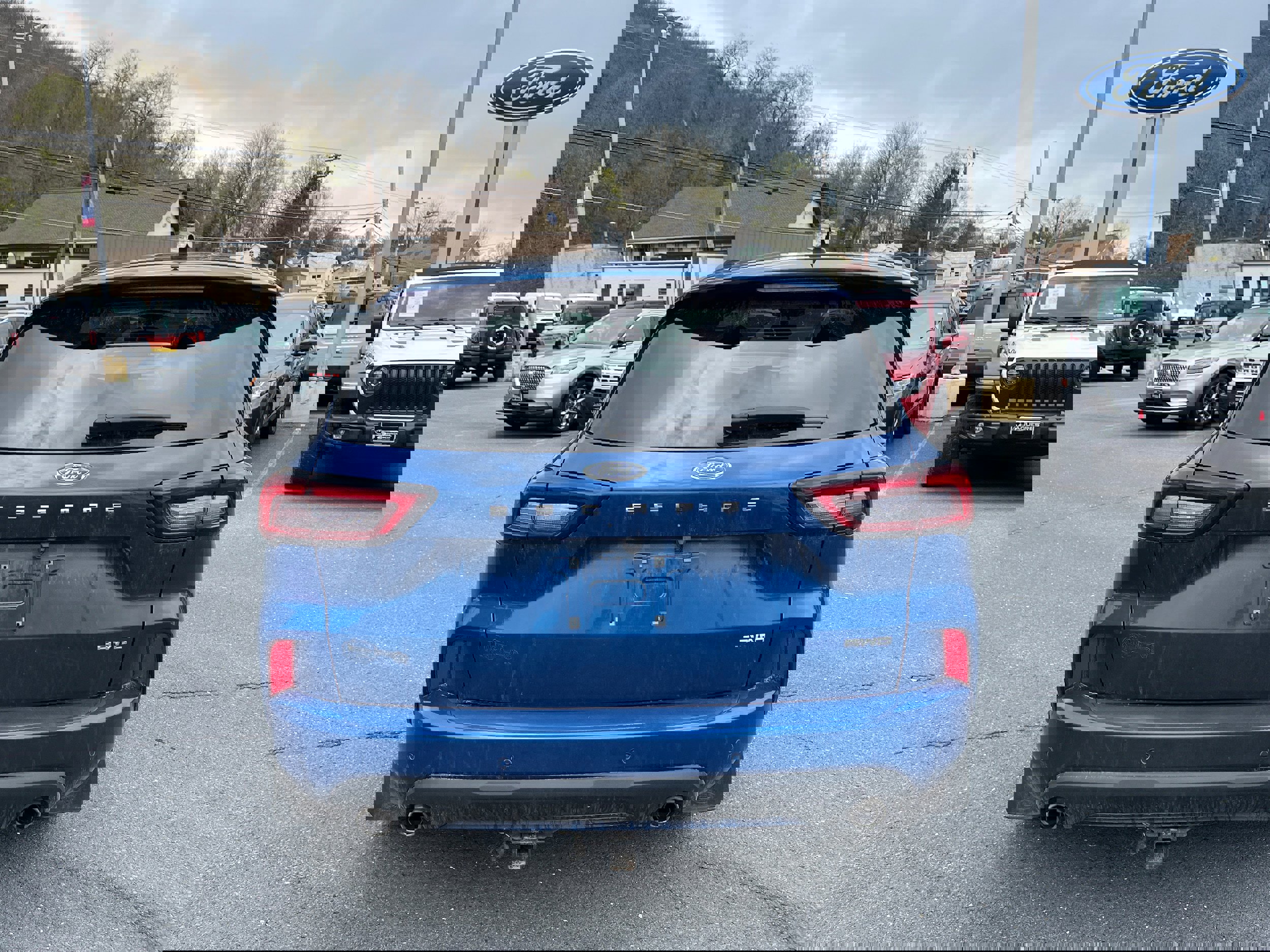 Certified 2023 Ford Escape ST-Line w/ Tech Pack #1 image 4