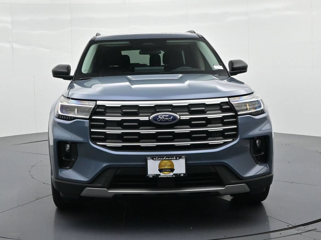 Certified 2025 Ford Explorer Active w/ Active Comfort Package AWD/4WD image 3