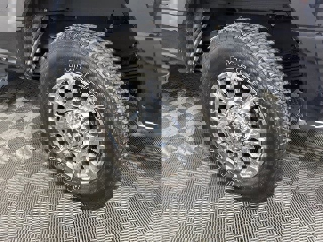 Certified 2022 Ford F250 Lariat w/ Lariat Ultimate Package image 8